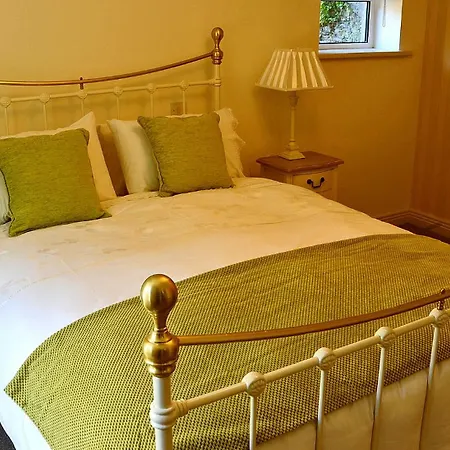Killiane Castle & Farm Guest house