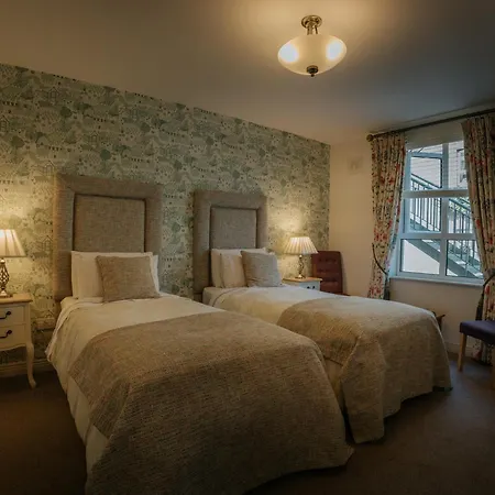 Pensjonat Killiane Castle & Farm 4*