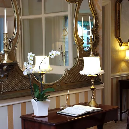 Killiane Castle & Farm Konukevi