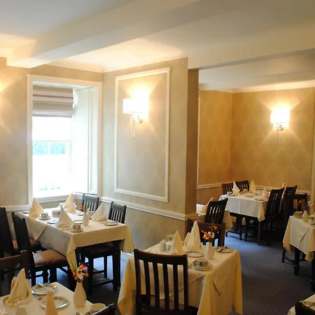 Konukevi Killiane Castle & Farm