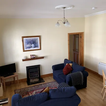 Konukevi Killiane Castle & Farm 4*