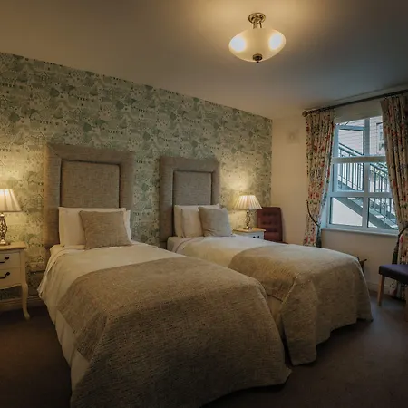Guest house Killiane Castle & Farm 4*