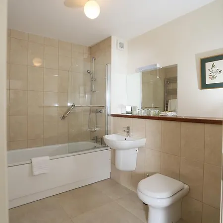 Killiane Castle & Farm Guest house Drinagh (Wexford)