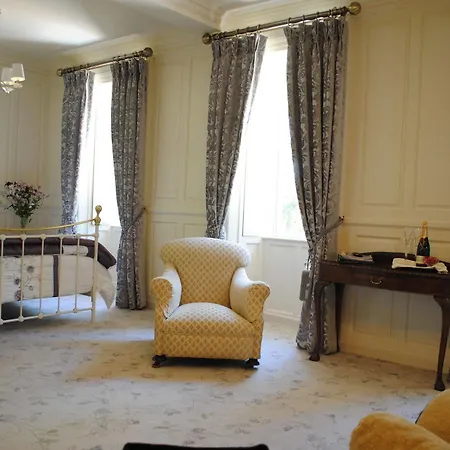Killiane Castle & Farm Guest house 4*
